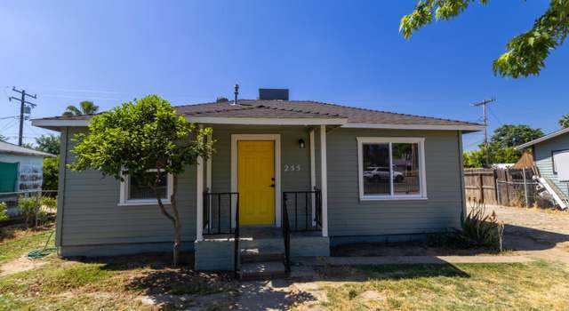 Photo of 255 E Costner St, Farmersville, CA 93223