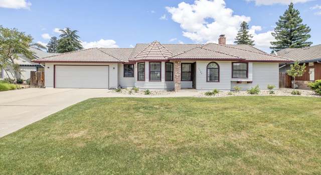 Photo of 3320 W Victor Ct, Visalia, CA 93277