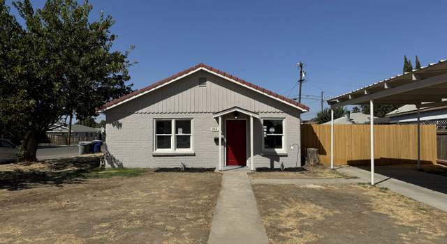 Photo of 302 Walnut St, Lemoore, CA 93245