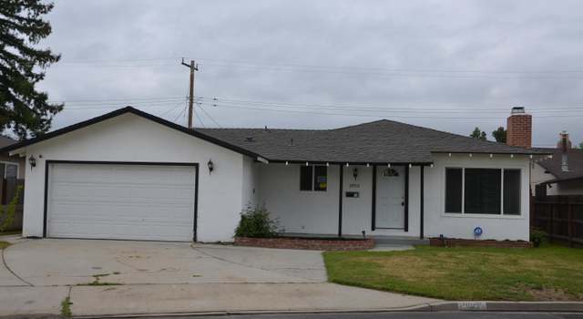 Photo of 1903 S Terrace St, Visalia, CA 93277