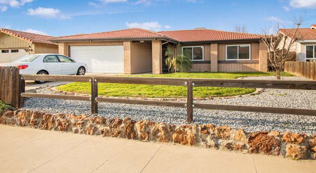 Photo of 2804 E Magnolia Ct, Visalia, CA 93292