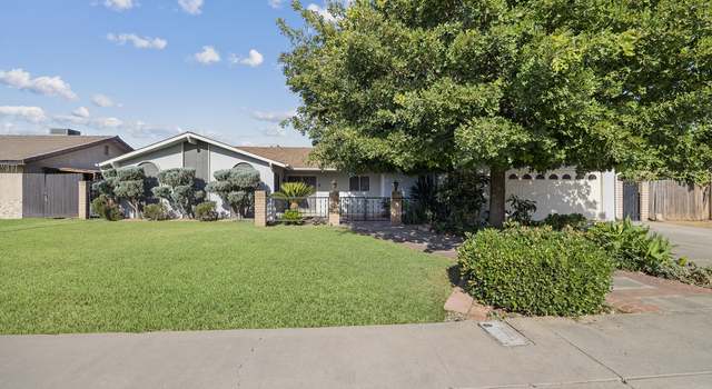 Photo of 1055 Mountain View Dr, Lindsay, CA 93247