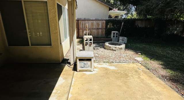Photo of 3708 S Pride Ct, Visalia, CA 93277