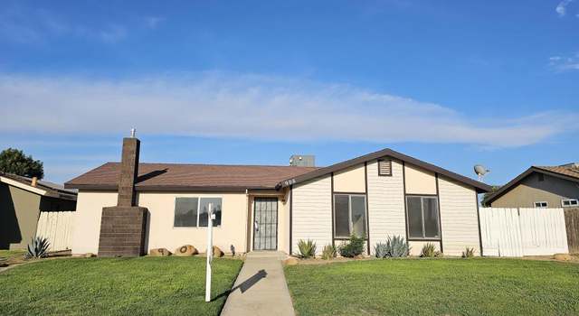 Photo of 908 N West St, Tulare, CA 93274