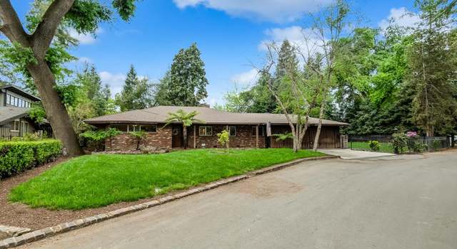 Photo of 1801 W Manor Dr, Visalia, CA 93291