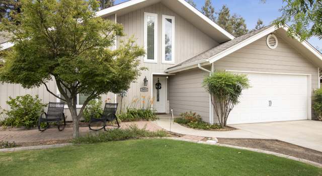 Photo of 2924 S Conyer St, Visalia, CA 93277