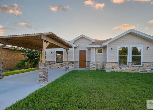 Property at 621 N P St, Harlingen, TX 78550, 3 beds, 2 baths