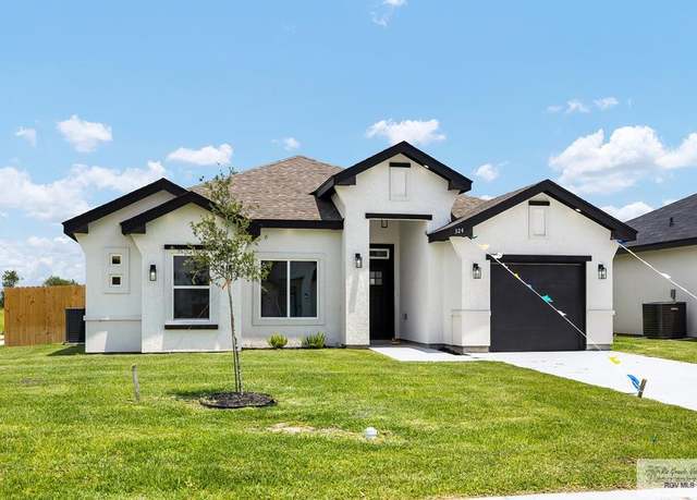 Property at 324 N Leon Ave, Elsa, TX 78543, 3 beds, 2 baths