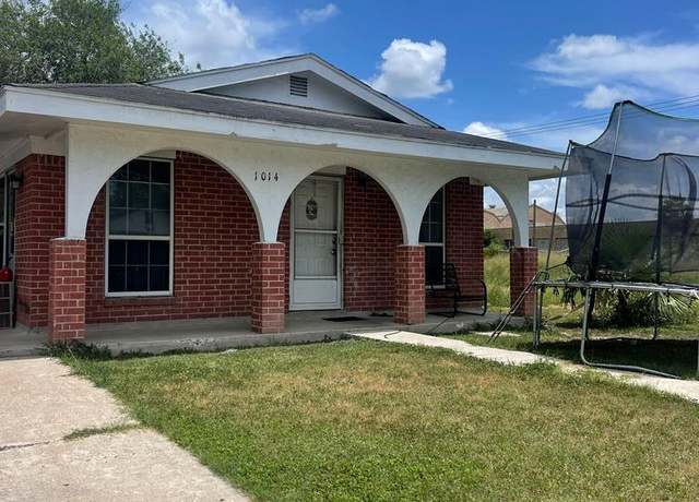 Property at 1014 W Memphis St, Harlingen, TX 78550, 3 beds, 1 bath