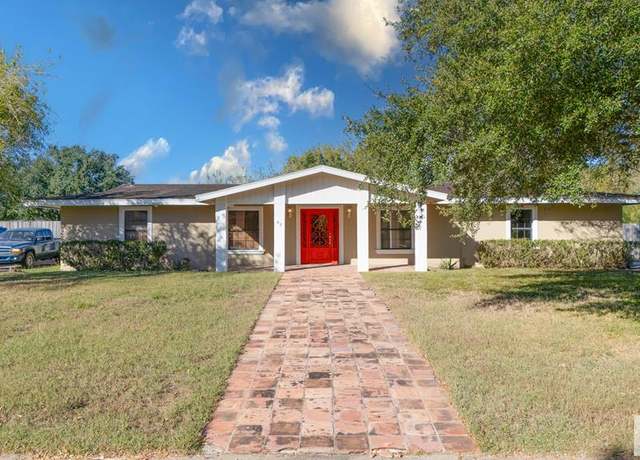 Property at 43 Lakeview Ln, Brownsville, TX 78521, 3 beds, 2.5 baths