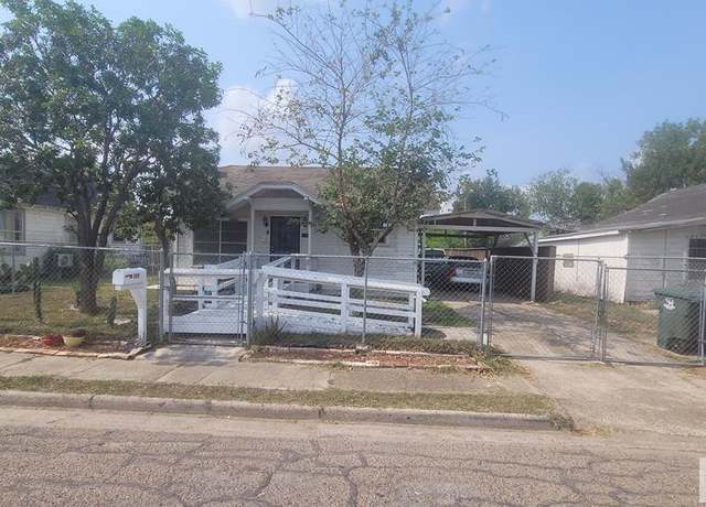 Property at 909 W Hanson St, Harlingen, TX 78550, 2 beds, 2 baths