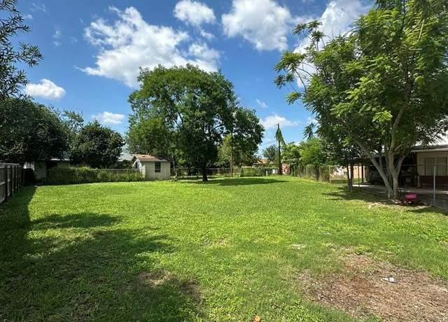 Property at 16 Michael Cir, Brownsville, TX 78521