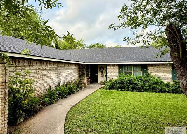 Property at 324 Honey Dr, Brownsville, TX 78520, 4 beds, 3 baths