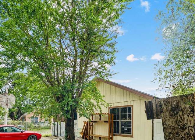 Property at 506 W Taylor St, Harlingen, TX 78550, 2 beds, 1 bath
