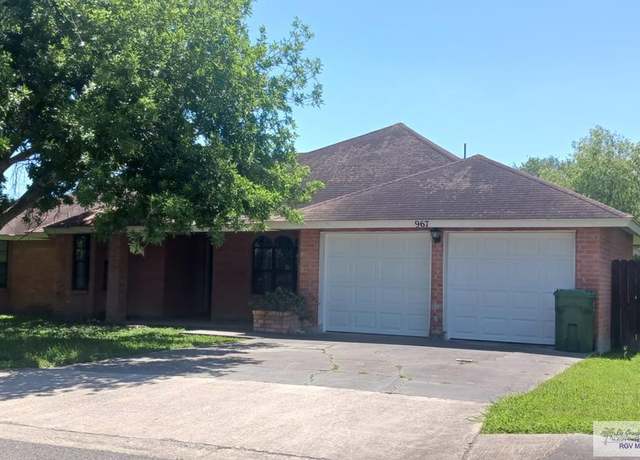 Property at 967 Quail Hollow Dr, Brownsville, TX 78520, 3 beds, 2.5 baths