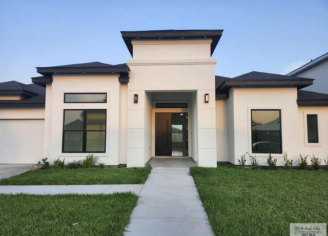 Property at 1321 White Oak Dr, Harlingen, TX 78522, 4 beds, 3 baths