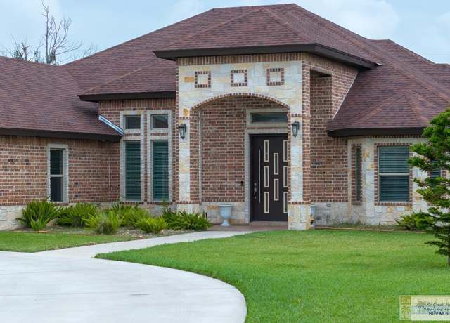 Property at 914 Palm Blvd, Laguna Vista, TX 78578, 4 beds, 3.5 baths
