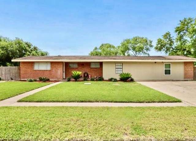 Property at 309 W Darrell Wayne Shipp St, Harlingen, TX 78550, 6 beds, 3 baths