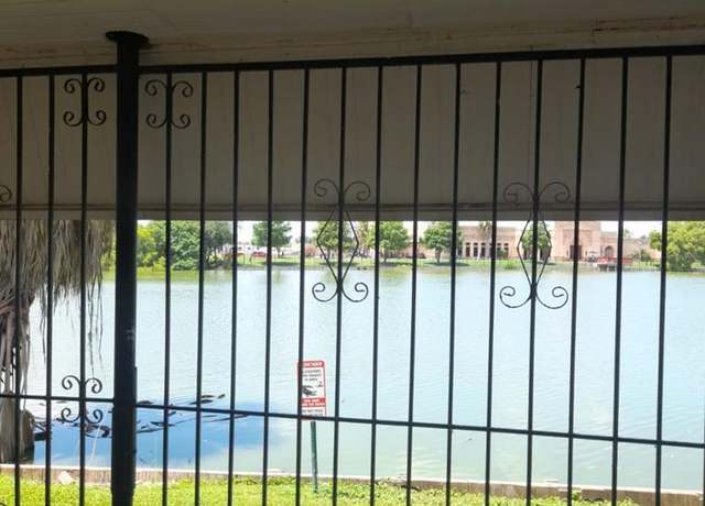 Property at 1900 University Blvd Unit 4E, Brownsville, TX 78520, 2 beds, 2 baths