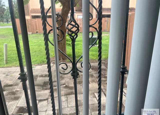 Property at 12 Palmetto Ct, Brownsville, TX 78521, 2 beds, 1.5 baths