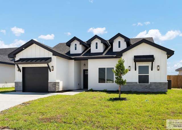 Property at 304 N Leon Ave, Elsa, TX 78543, 3 beds, 2 baths