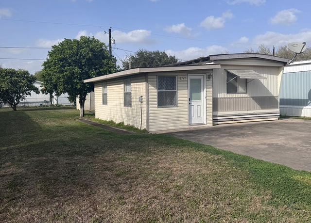 Property at 15747 Palm Tree Dr, Harlingen, TX 78552, 2 beds, 1 bath