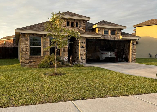 Property at 1411 E Sonador Dr Lot 127, Edinburg, TX 78542, 3 beds, 2 baths