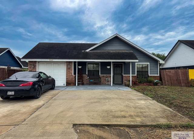 Property at 5460 Campo Real Cir, Brownsville, TX 78520, 3 beds, 2 baths
