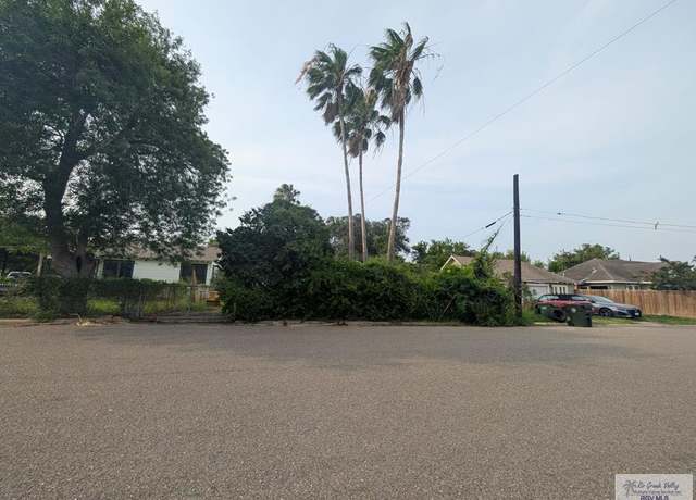 Property at 312 W Jessamine Ave, La Feria, TX 78559, 2 beds, 1 bath