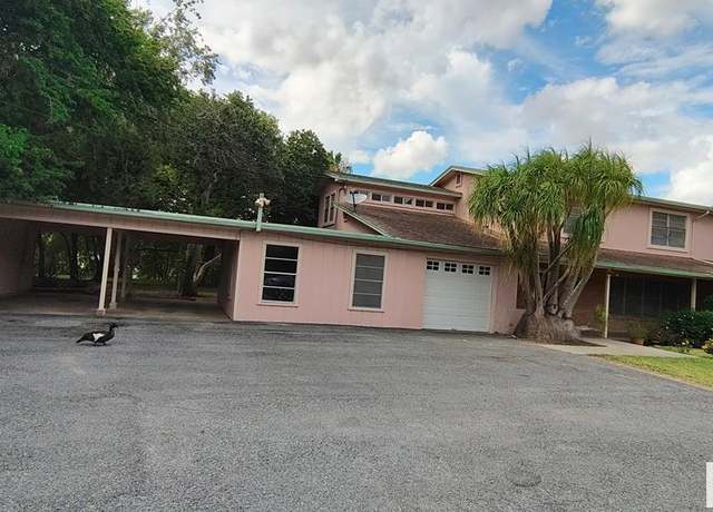 Property at 185 Poinciana Dr, Brownsville, TX 78521, 5 beds, 2.5 baths
