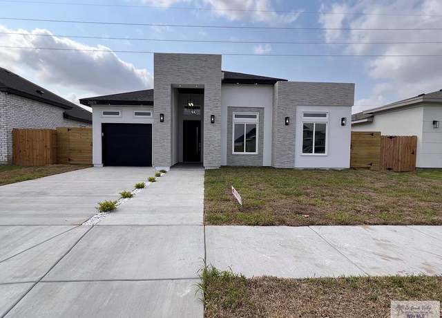Property at 2665 S Neel Dr #17, Brownsville, TX 78526, 3 beds, 2 baths