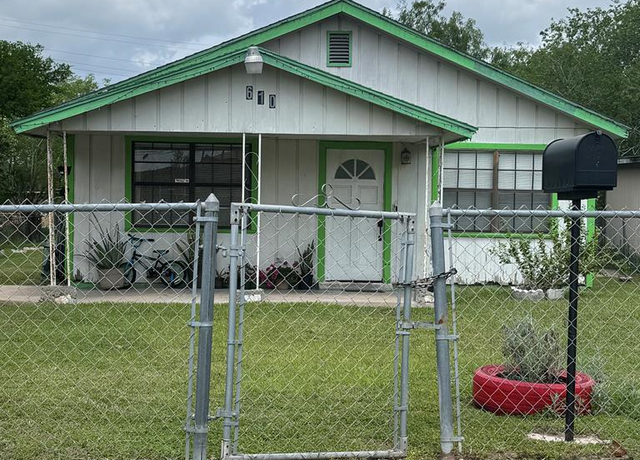 Property at 610 S Austin St, San Benito, TX 78586, 2 beds, 1 bath