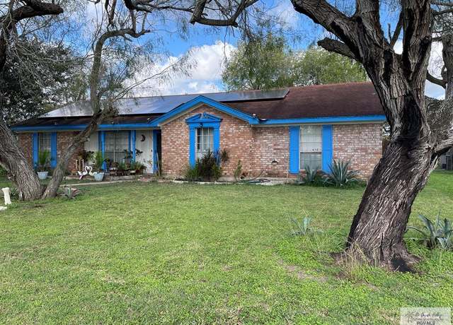 Property at 205 E 7th St, Los Fresnos, TX 78566, 4 beds, 2 baths