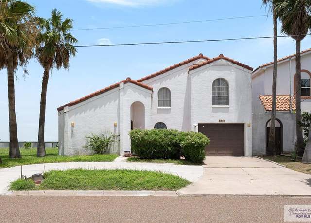 Property at 1814 North Shore Dr, Port Isabel, TX 78578, 6 beds, 2.5 baths