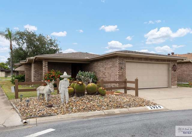 Property at 1924 Michigan Dr, Harlingen, TX 78550, 2 beds, 2 baths