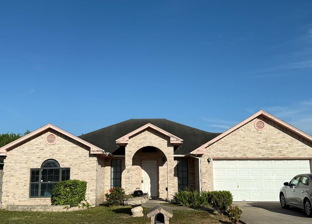 Property at 2771 Tiffany Dr, Brownsville, TX 78520, 3 beds, 2 baths
