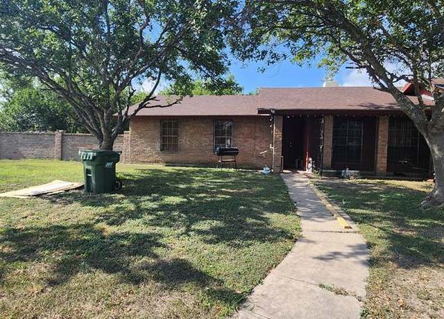 Property at 124 Catherine Ln, Brownsville, TX 78520, 3 beds, 2 baths