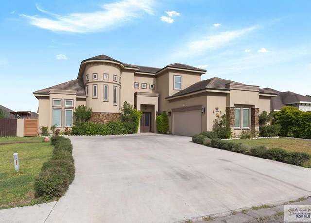 Property at 5572 Lovers Ln, Brownsville, TX 78526, 5 beds, 3.5 baths