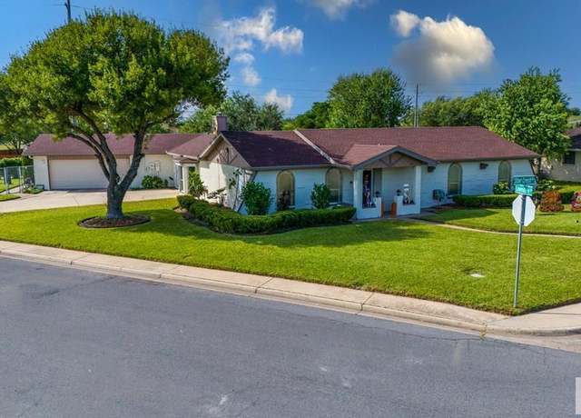 Property at 238 Starcrest Dr, Brownsville, TX 78521, 4 beds, 2 baths