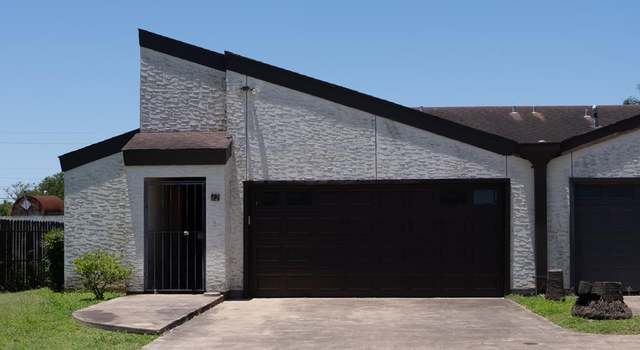 Photo of 62 Waterfront Dr, Brownsville, TX 78520