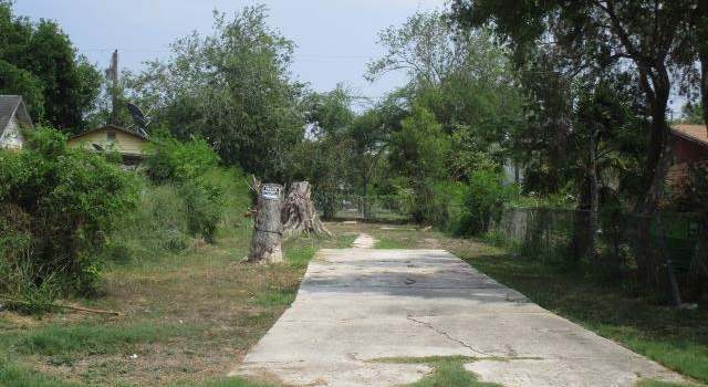 Photo of 565 Corral St, San Benito, TX 78586