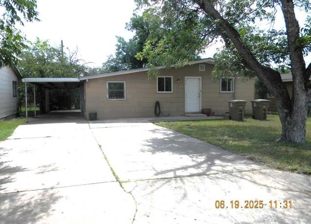 Property at 1334 State St, San Angelo, TX 76903, 4 beds, 1.5 baths