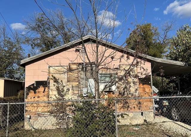 Property at 708 Mesquite Ave, Sonora, TX 76950, 1 bed, 1 bath