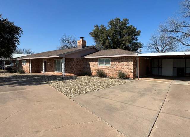 Property at 312 W Main St, Bronte, TX 76933, 3 beds, 2 baths