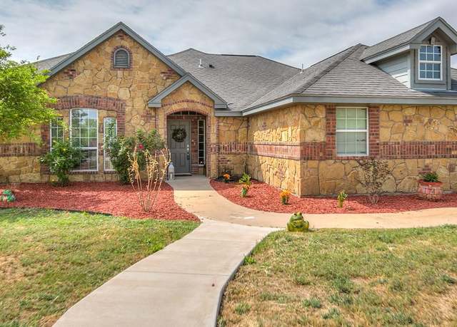 Property at 7837 Bison Trl, San Angelo, TX 76901, 4 beds, 2 baths
