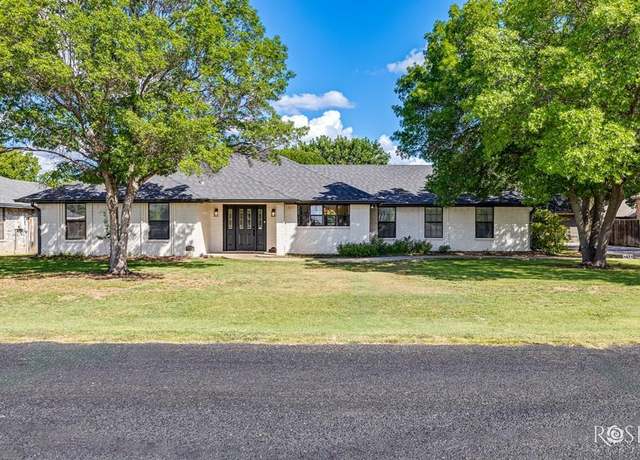 Property at 6038 Equestrian Blvd, San Angelo, TX 76904, 4 beds, 3 baths