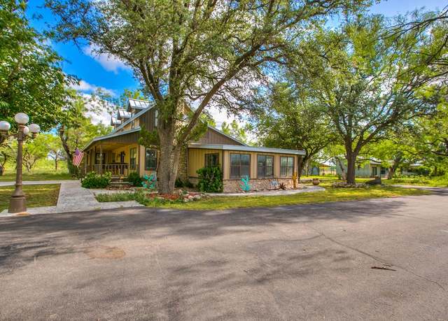 Property at 9434 W Bryant Ln, San Angelo, TX 76904, 3 beds, 2.5 baths