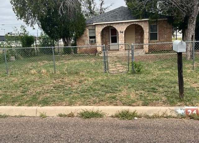 Property at 24 E 18th St, San Angelo, TX 76903, 3 beds, 2 baths