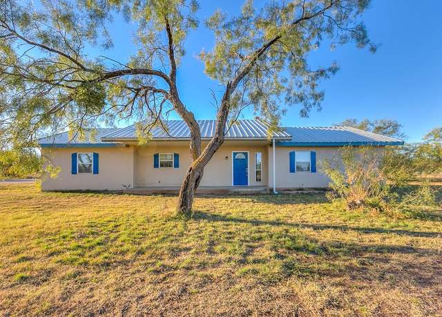Property at 10629 Twin Lakes Ln, San Angelo, TX 76904, 3 beds, 3 baths