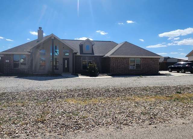 Property at 5281 Grey Wolf Ln, San Angelo, TX 76901, 3 beds, 2 baths